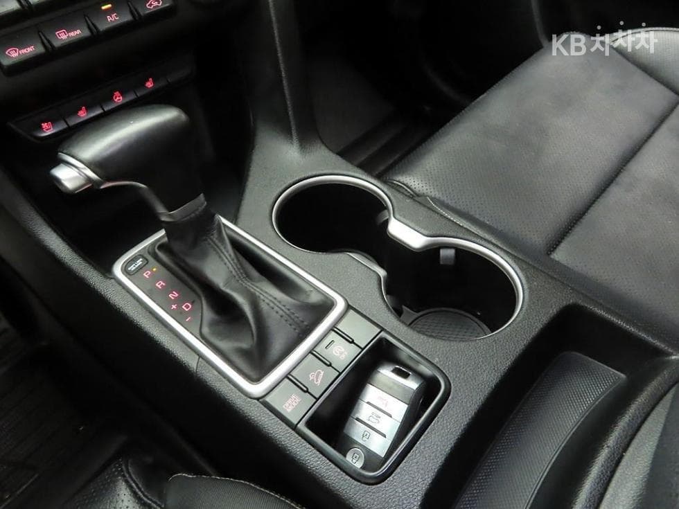 Kia Sportage 4th generationDiesel 2.0 2WD Prestige - 10