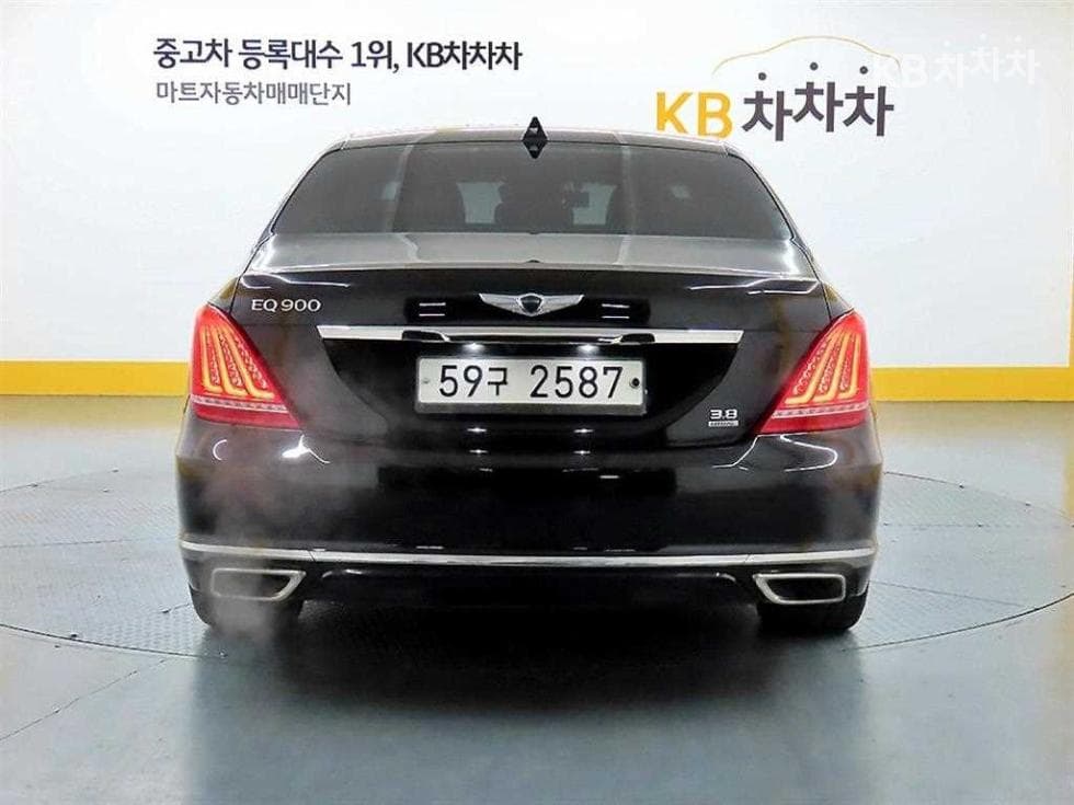 Genesis EQ9003.8 GDI AWD Premium Luxury - 3