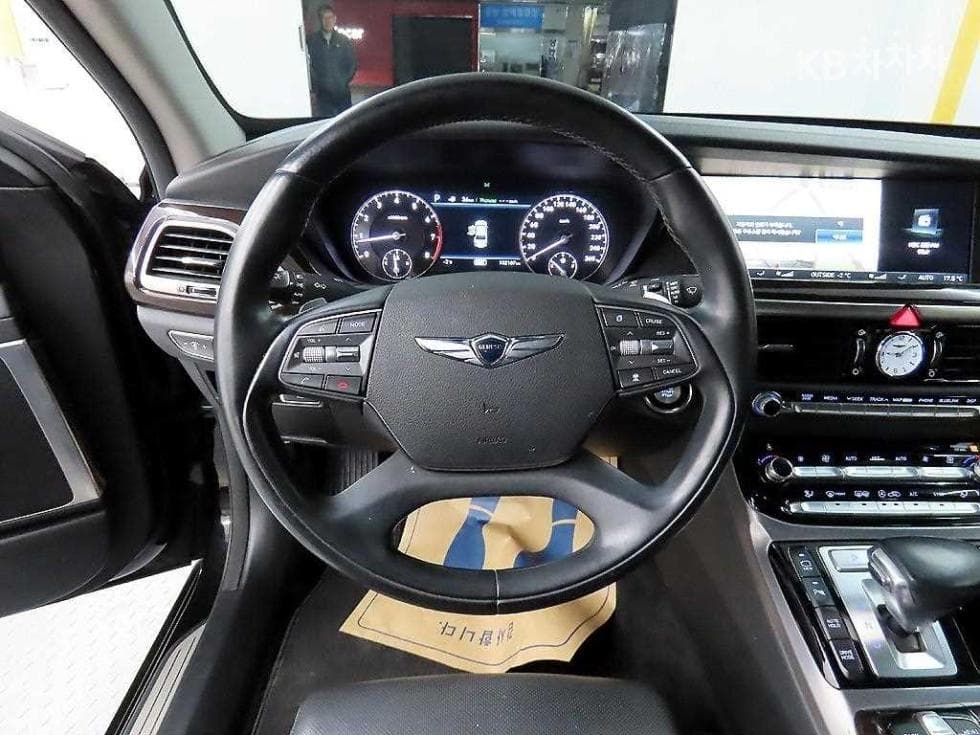 Genesis EQ9003.8 GDI AWD Premium Luxury - 9