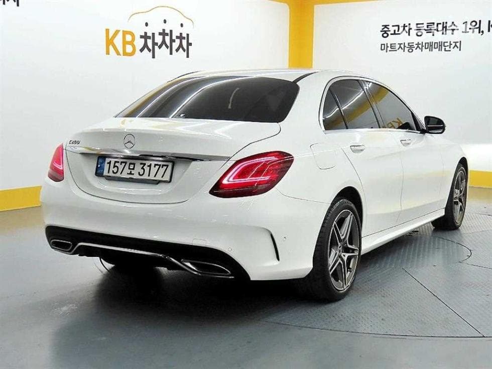 Mercedes-Benz The New (facelift) C-ClassC200 AMG Line - 4