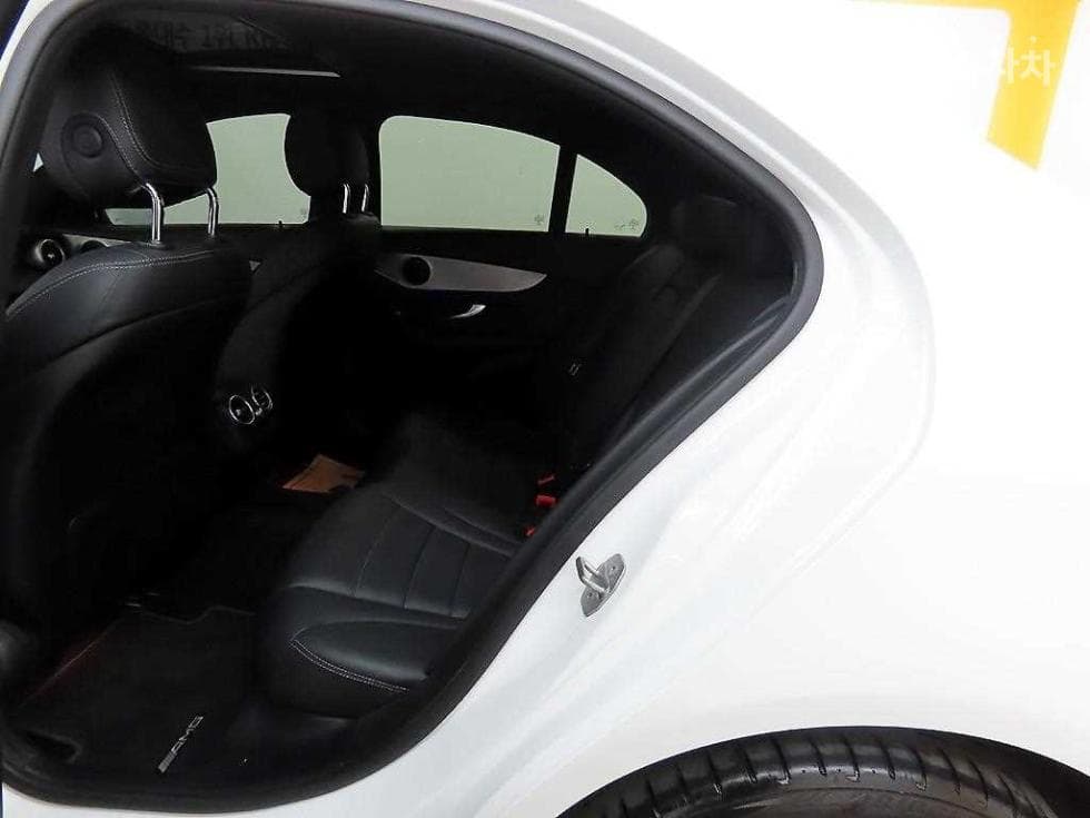 Mercedes-Benz The New (facelift) C-ClassC200 AMG Line - 6