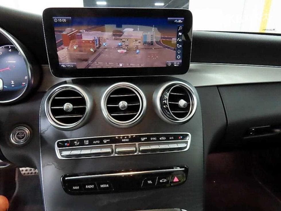 Mercedes-Benz The New (facelift) C-ClassC200 AMG Line - 13
