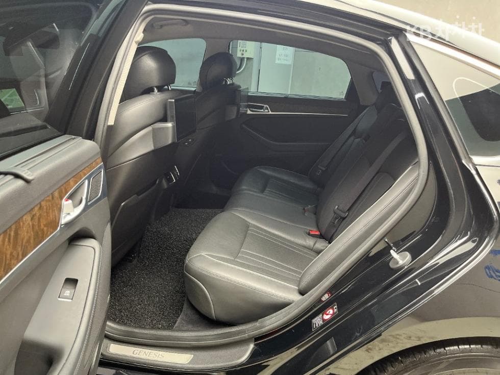Хюндай ДженезисDHG330 Premium AWD - 6