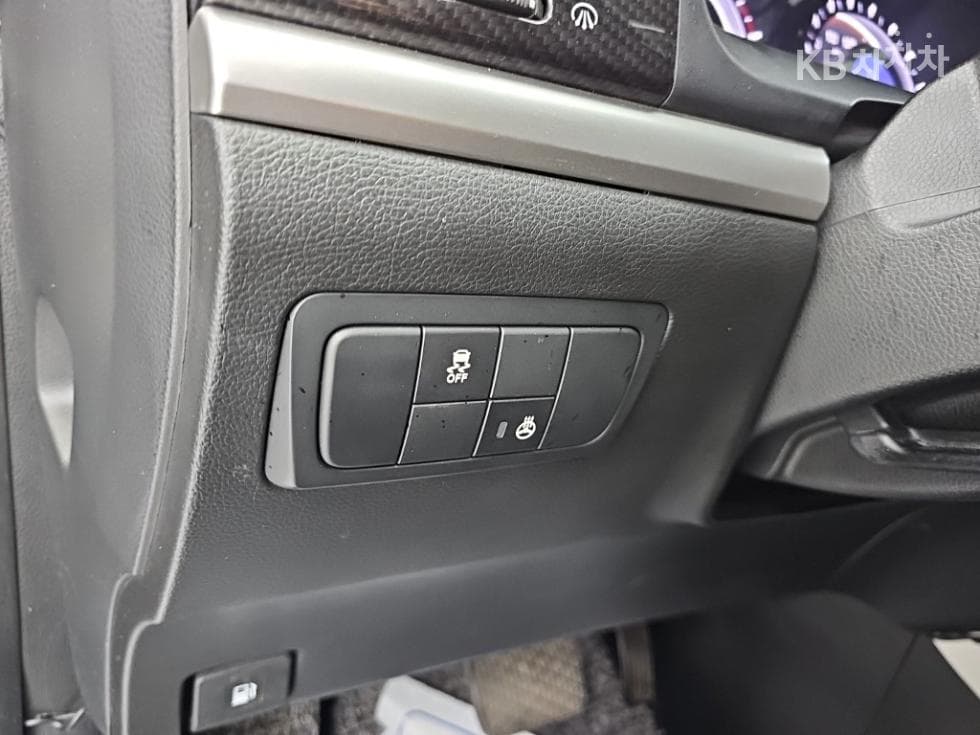 КейДжи Мобилити 코란도C클러비 2WD 파크 - 19