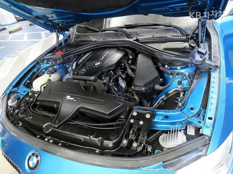 BMW 4시리즈 (F32)420d 그란Coupe F36 Luxury 라Seater - 19