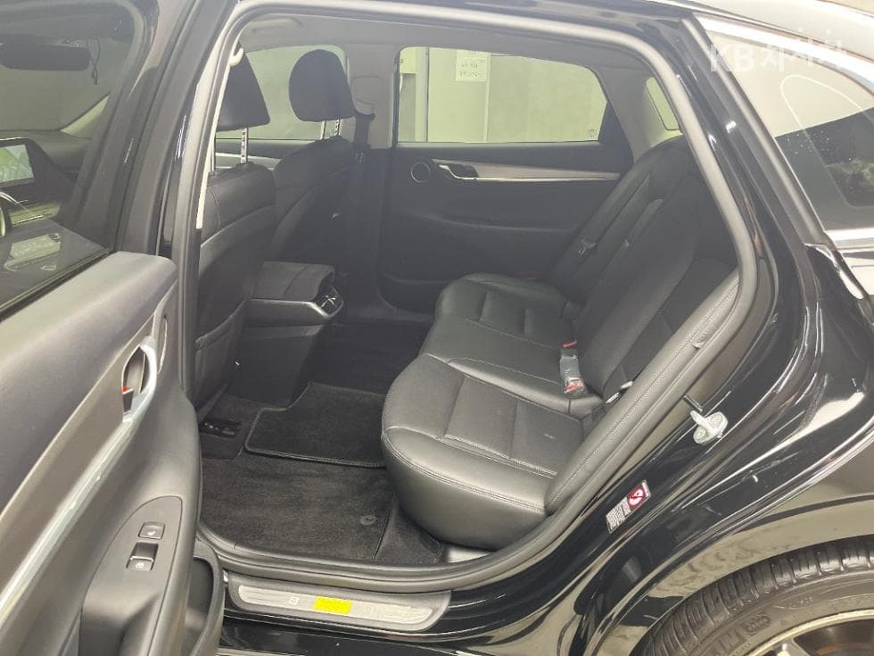 Hyundai The New (facelift) Grandeur (Azera)3.3 Le Blanc - 6