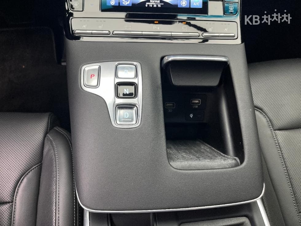 Hyundai The New (facelift) Grandeur (Azera)3.3 Le Blanc - 10