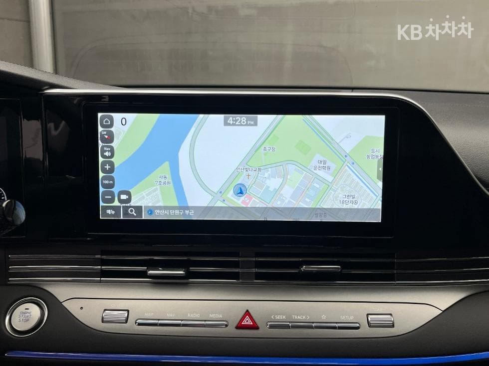 Hyundai The New (facelift) Grandeur (Azera)3.3 Le Blanc - 13