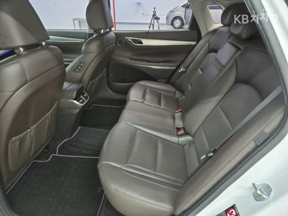Hyundai The New (facelift) Grandeur (Azera)LPi 3.0 Rental car Exclusive - 12