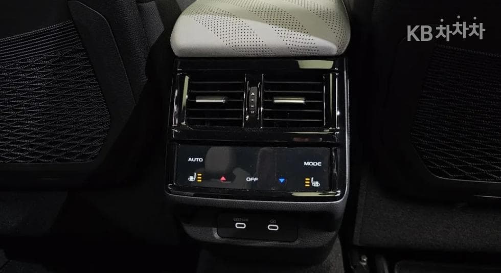 Рено Корея 필랑트1.5 E-TECH 에스프리 알핀 2WD Стандартен - 18