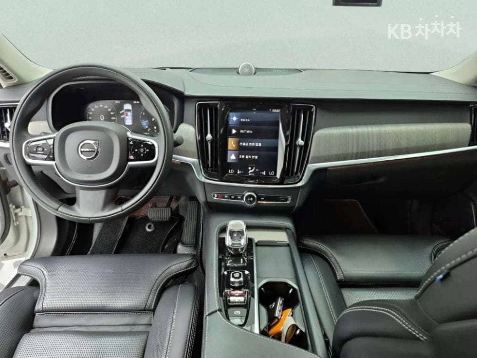 Volvo S90 Второ поколениеB6 Inscription - 7
