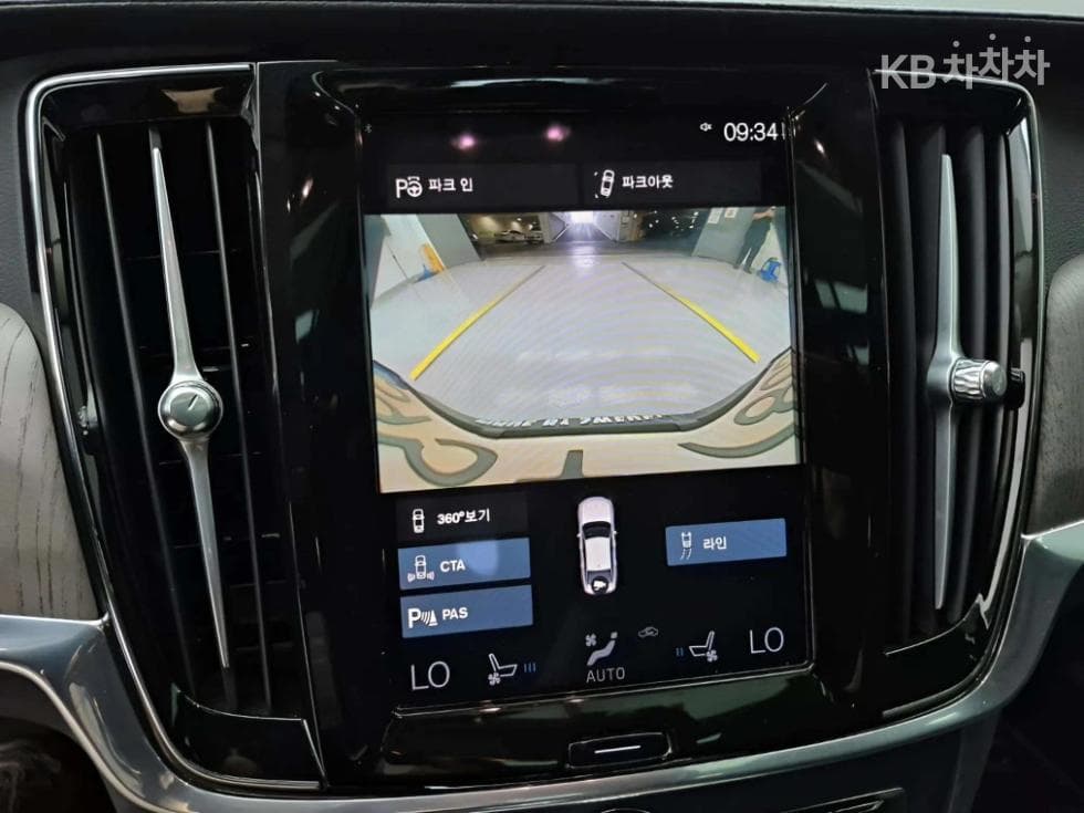 Volvo S90 Второ поколениеB6 Inscription - 13