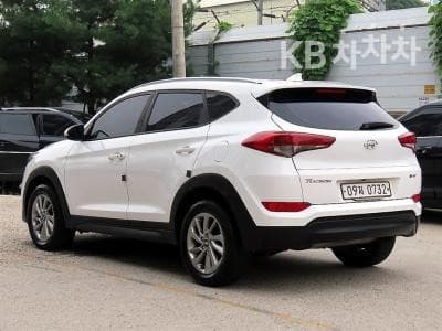 Hyundai All New TucsonDiesel(e-VGT UⅡ)1.7 2WD Modern - 3
