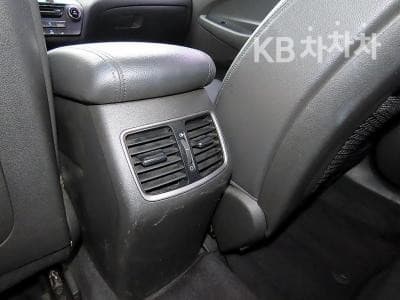 Hyundai All New TucsonDiesel(e-VGT UⅡ)1.7 2WD Modern - 17