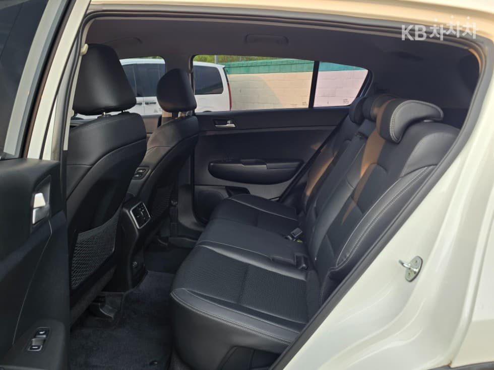 Kia Sportage 더 볼드Smart스트림 D 1.6 Diesel 2WD Prestige - 7