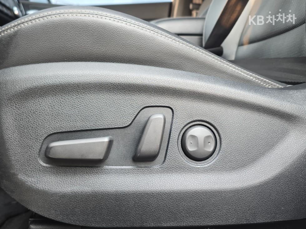Kia Sportage 더 볼드Smart스트림 D 1.6 Diesel 2WD Prestige - 9
