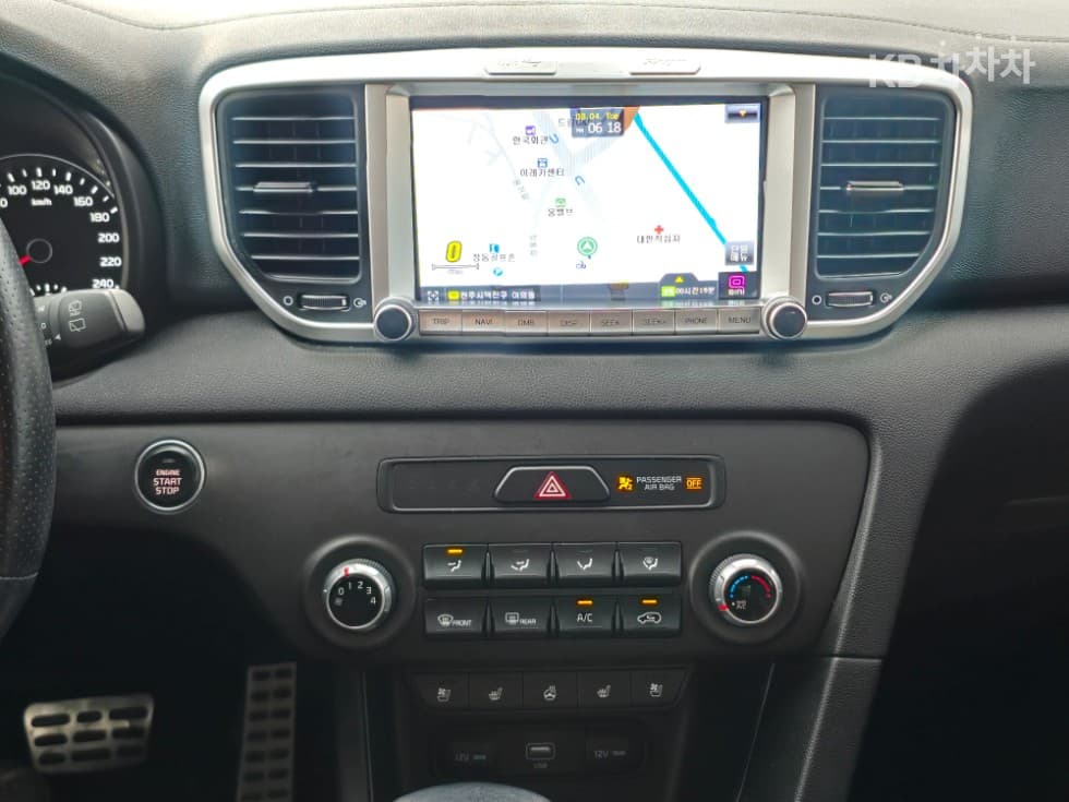 Kia Sportage 더 볼드Smart스트림 D 1.6 Diesel 2WD Prestige - 12