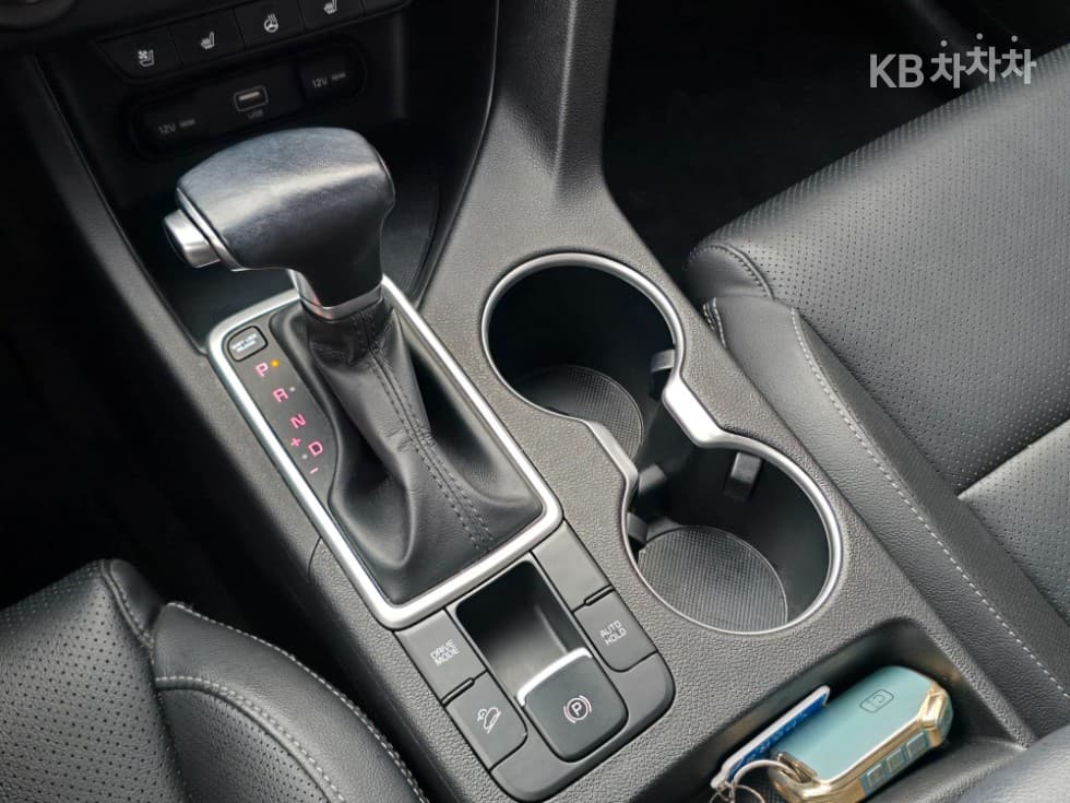 Kia Sportage 더 볼드Smart스트림 D 1.6 Diesel 2WD Prestige - 13