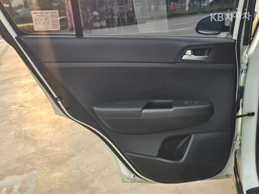 Kia Sportage 더 볼드Smart스트림 D 1.6 Diesel 2WD Prestige - 14
