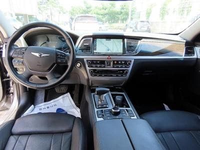 Genesis G803.8 GDI AWD Prestige - 7