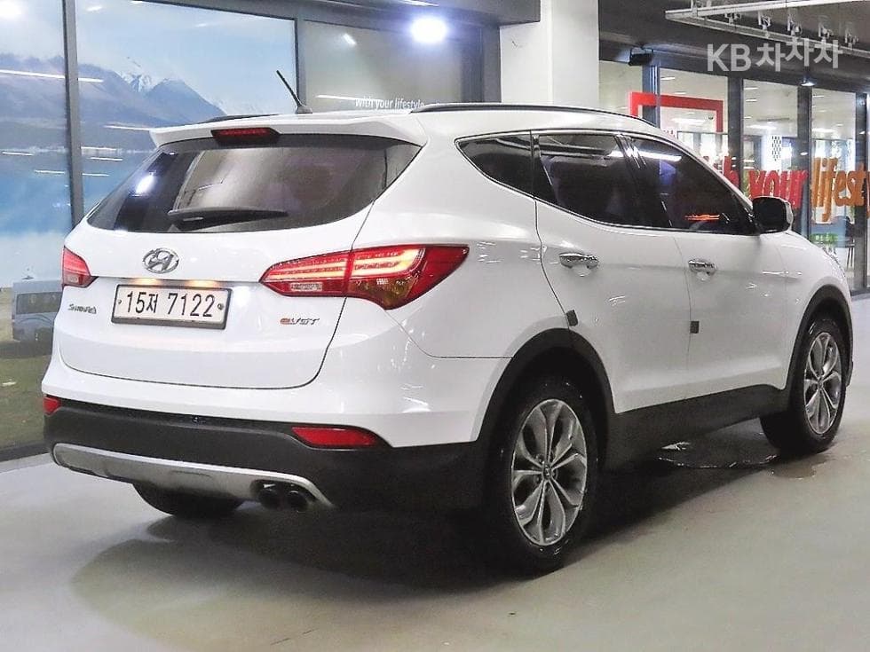 Hyundai Santa Fe DMHyundai R-engine 2.0 diesel 2WD PREMIUM Standard - 4