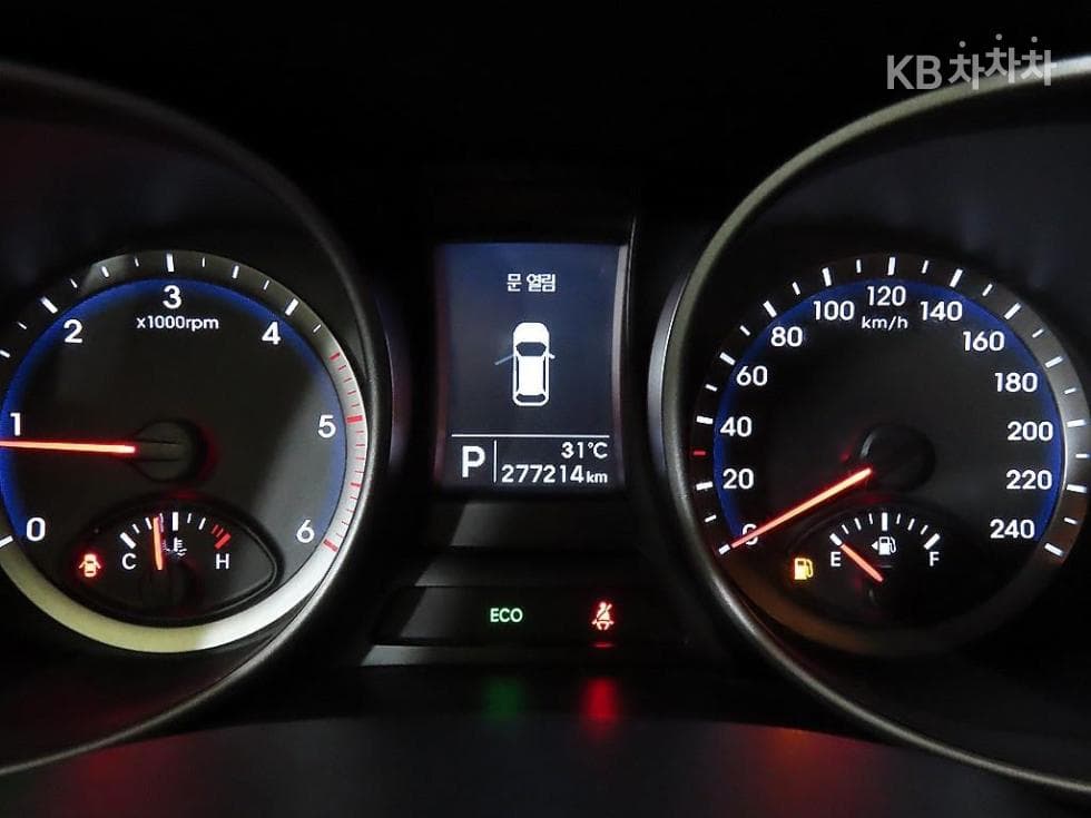 Hyundai Santa Fe DMHyundai R-engine 2.0 diesel 2WD PREMIUM Standard - 9
