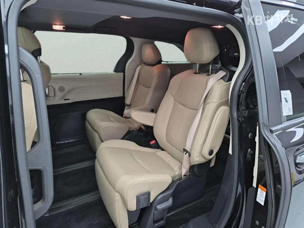 Toyota Sienna2.5L хибрид AWD - 20