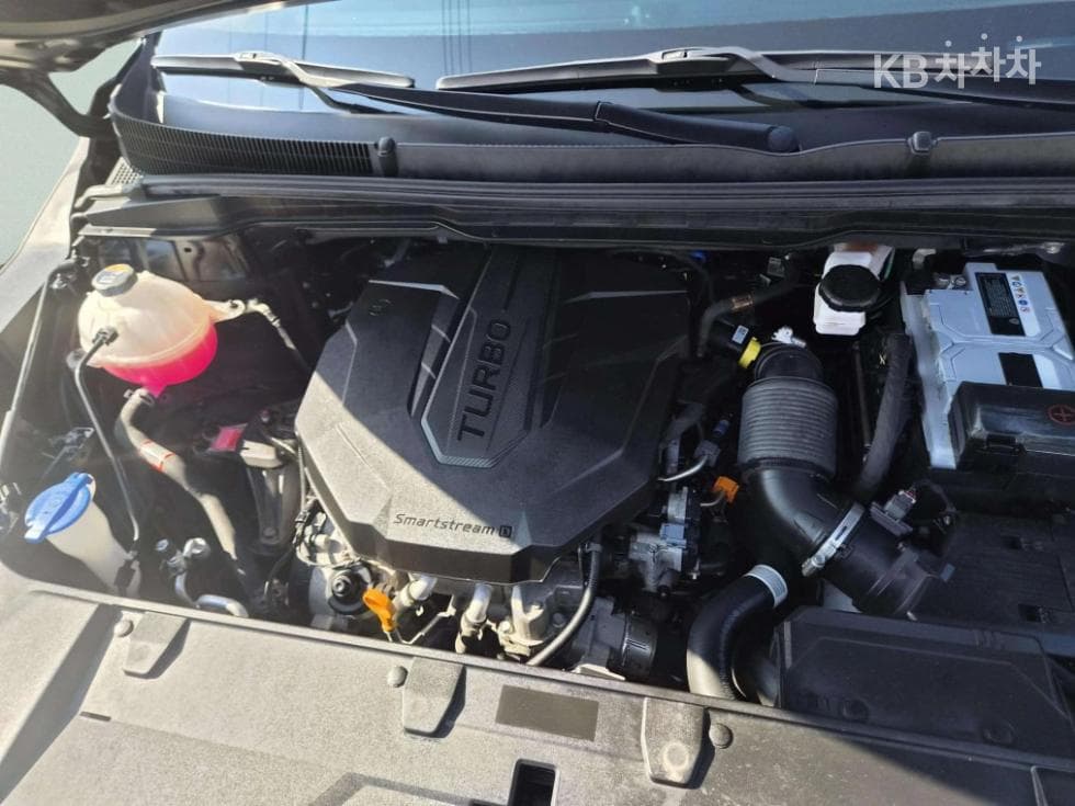 Kia The New (facelift) Carnival 4th generationD2.2 9-seater Noblesse - 6