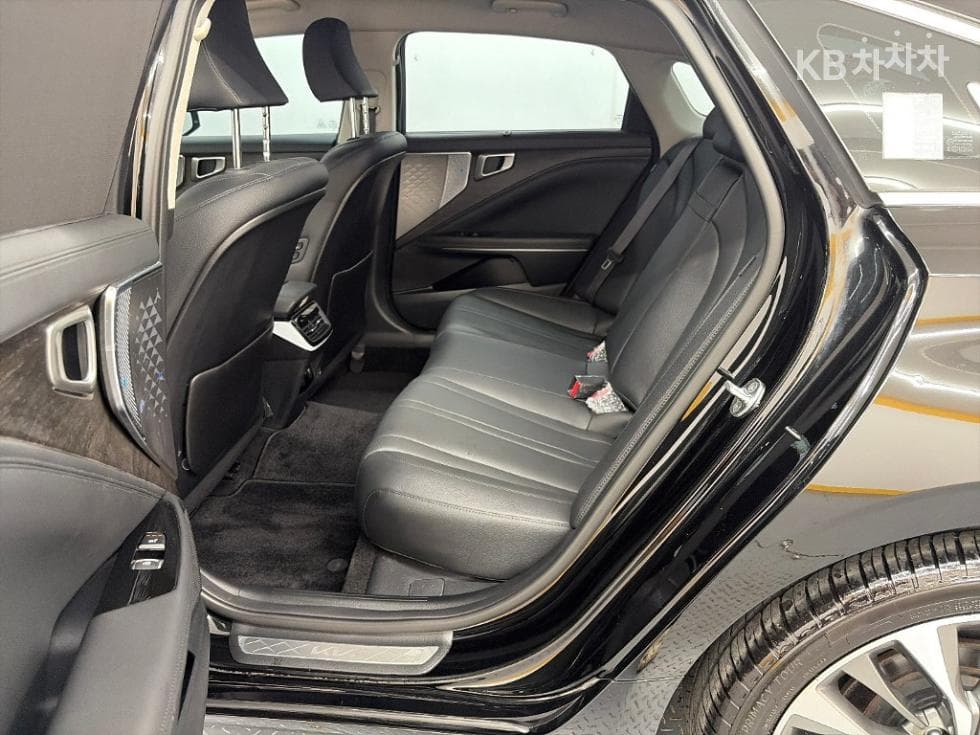 Kia K82.5L gasoline Noblesse - 12