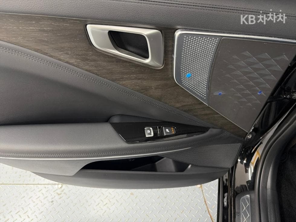 Kia K82.5L gasoline Noblesse - 13