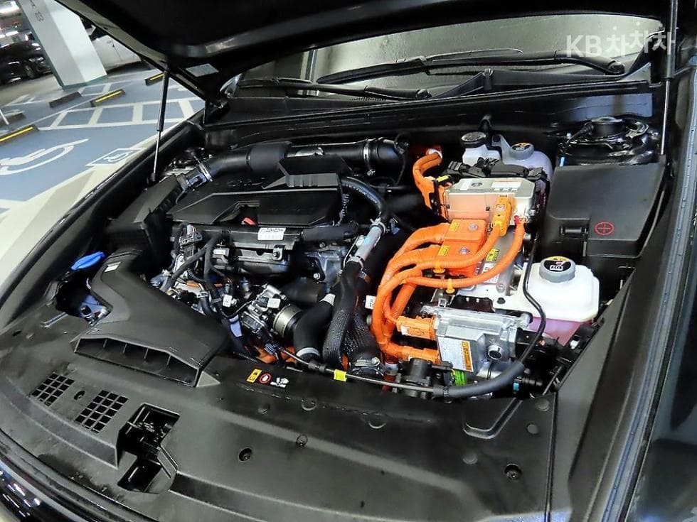 Hyundai The All New Grandeur (Azera) Hybrid1.6 Turbo Gasoline Calligraphy - 19