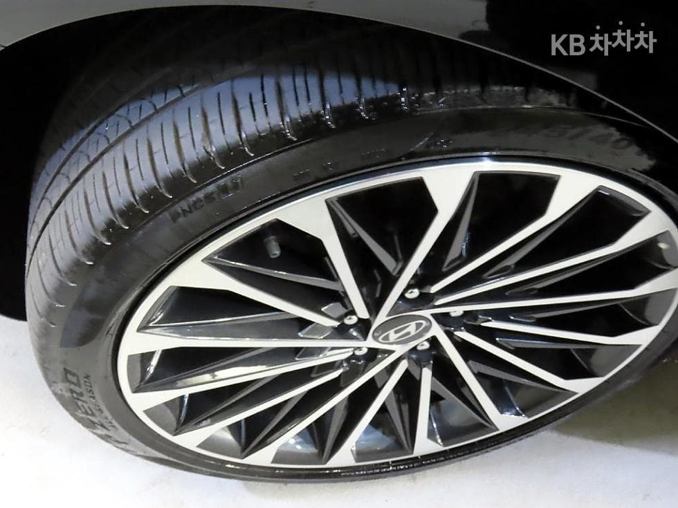 Hyundai The All New Grandeur (Azera) Hybrid1.6 Turbo Gasoline Calligraphy - 20