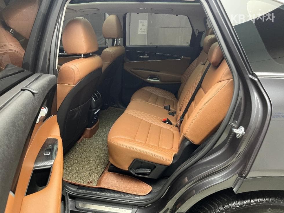 Киа The New (фейслифт) Sorento2.2 Дизел 4x4 마스터 - 6