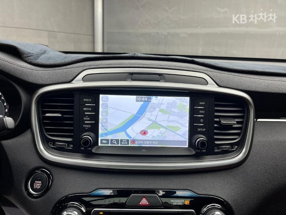 Киа The New (фейслифт) Sorento2.2 Дизел 4x4 마스터 - 13
