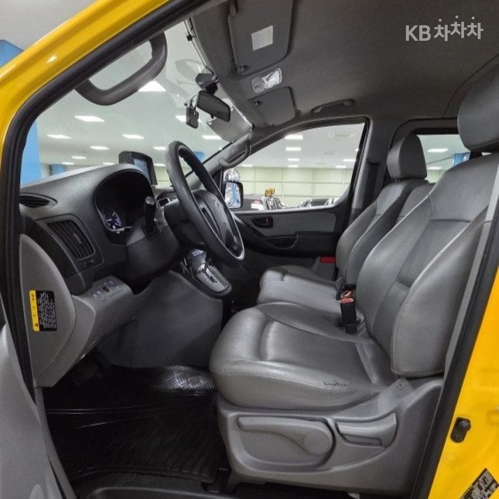 Hyundai Grand Starex15-seater 어린이버스 Luxury - 6