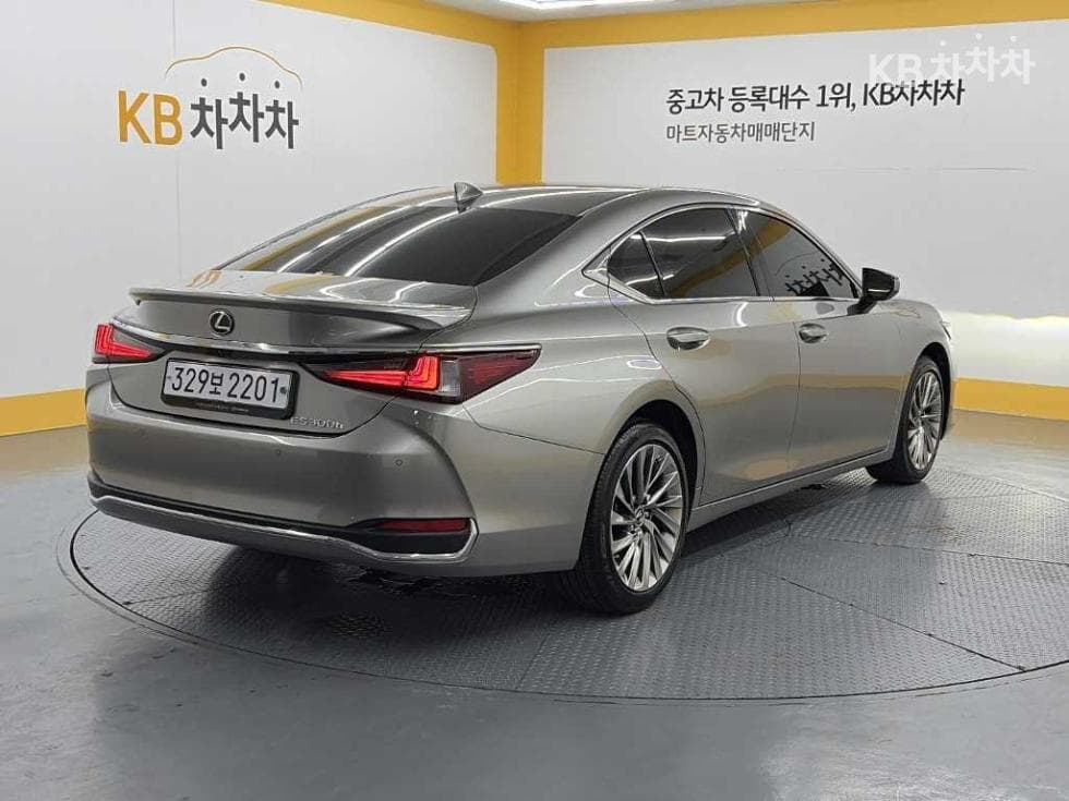Lexus New 제너Ray (van)션 ES300h Luxury+ - 4