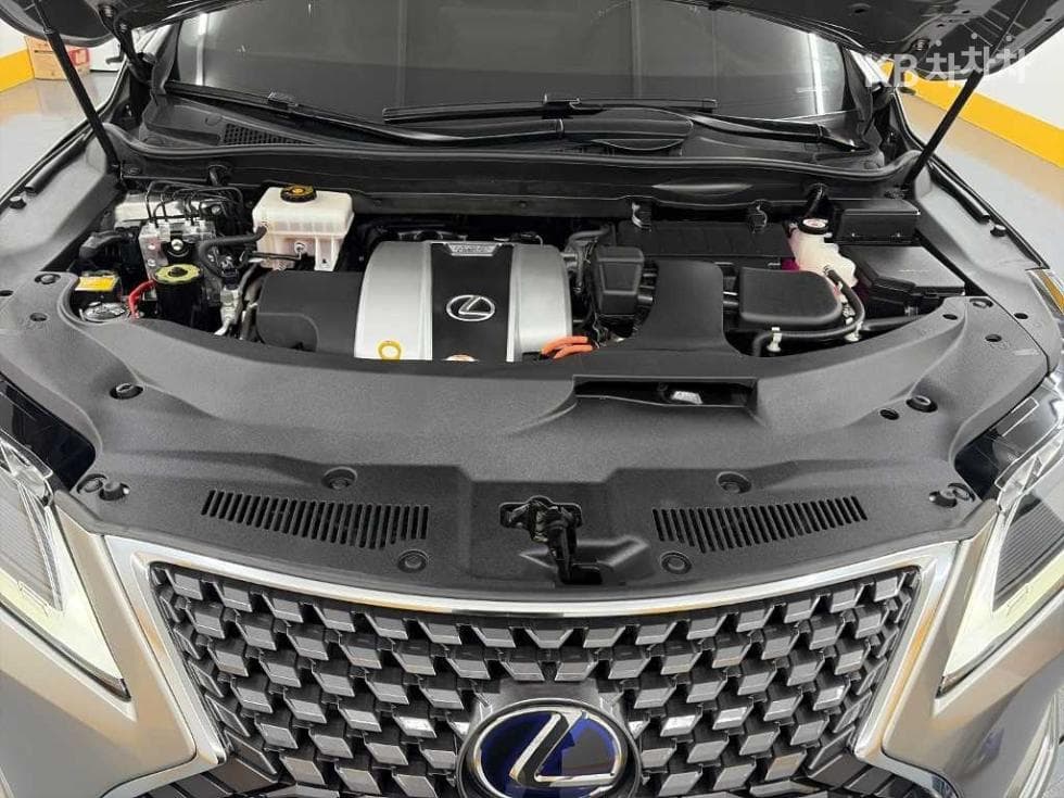 Lexus New RX450h EXECUTIVE - 5