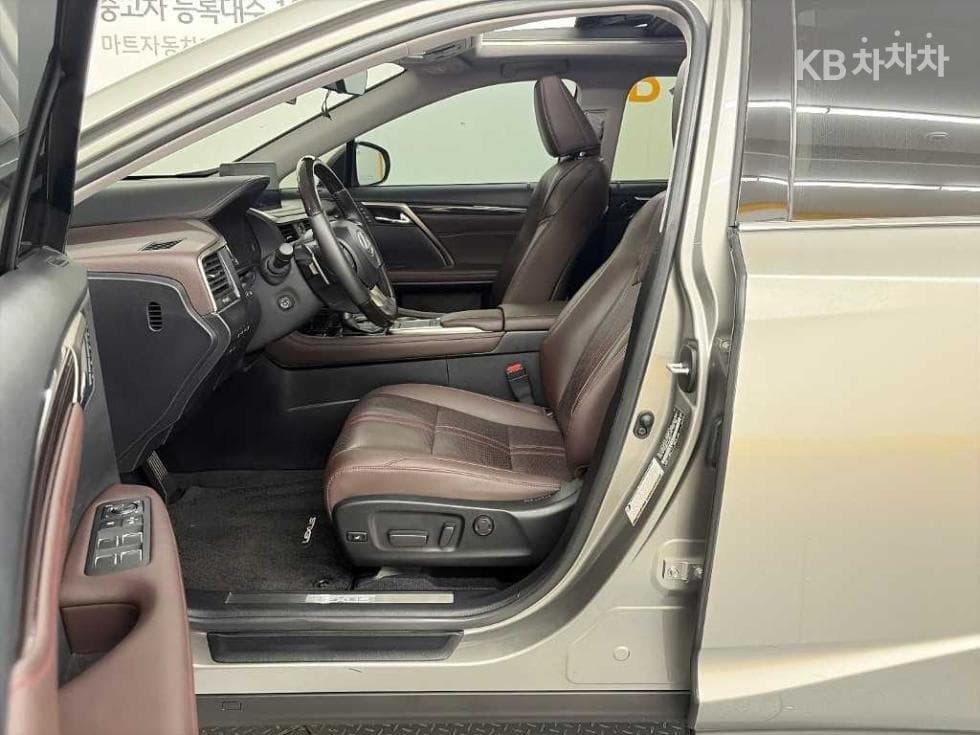 Lexus New RX450h EXECUTIVE - 11