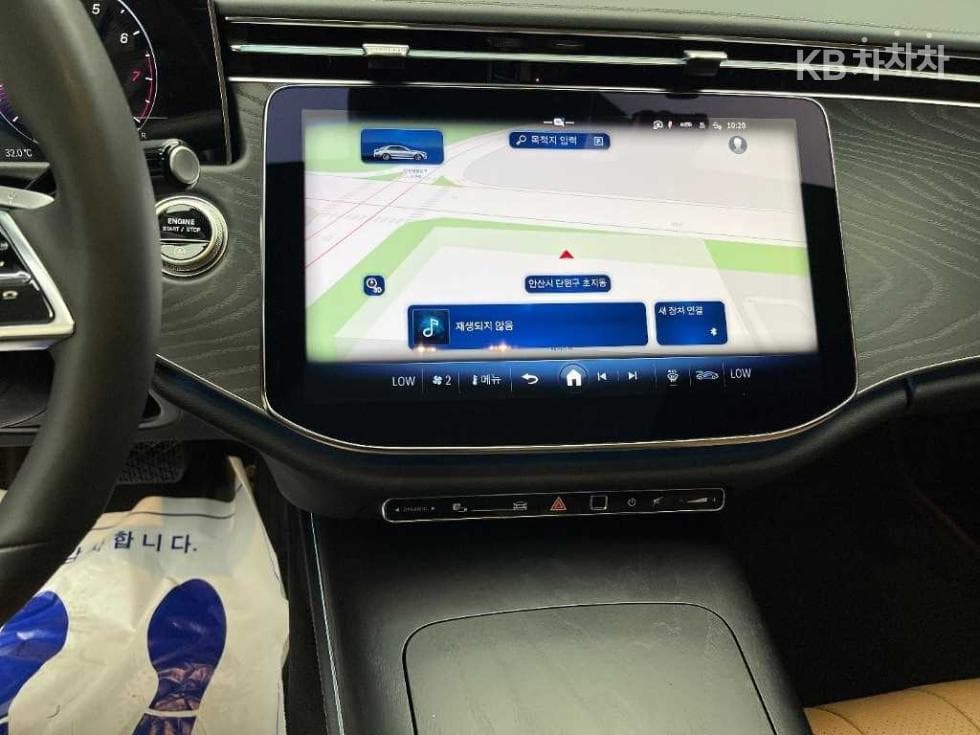 Mercedes-Benz E-클래스 (W214)E200 Avantgrade - 12