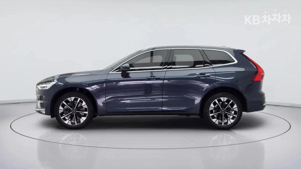 Volvo XC60 Второ поколениеB5 Ultra Bright - 2