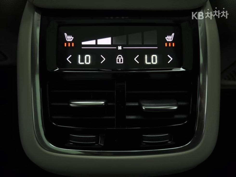 Volvo XC60 Второ поколениеB5 Ultra Bright - 14