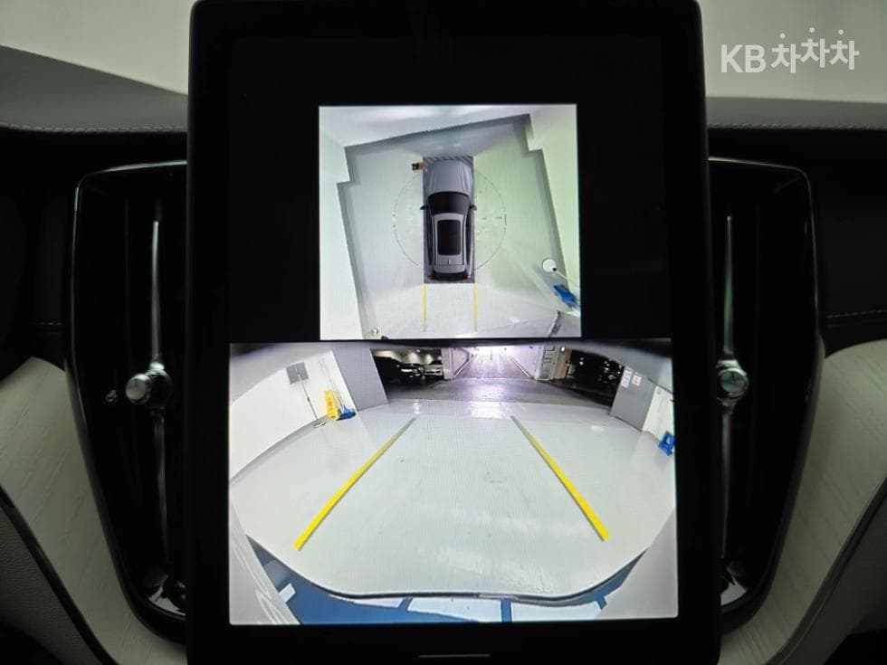 Volvo XC60 Второ поколениеB5 Ultra Bright - 15