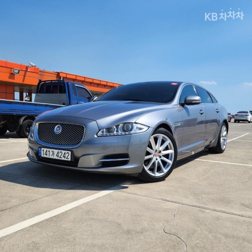 Jaguar All New XJ 3.0D Premium Luxury LWB X351 - Image 1