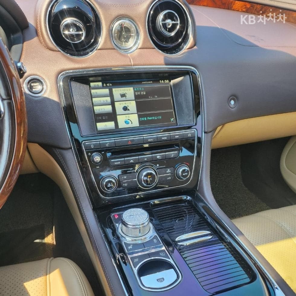 Jaguar All New XJ3.0D Premium Luxury LWB X351 - 9