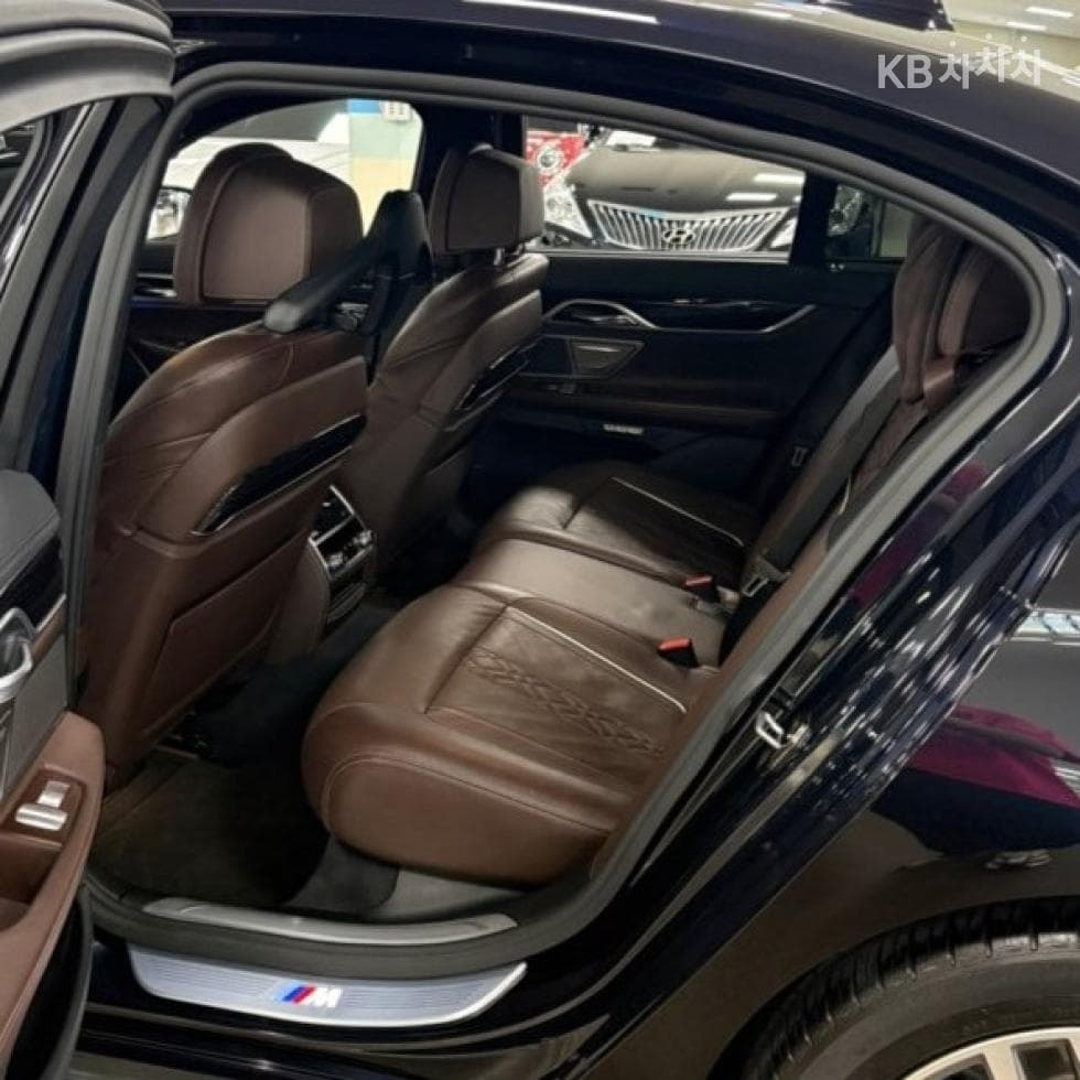 BMW 7시리즈 (G11)740d xDrive M Sport - 7