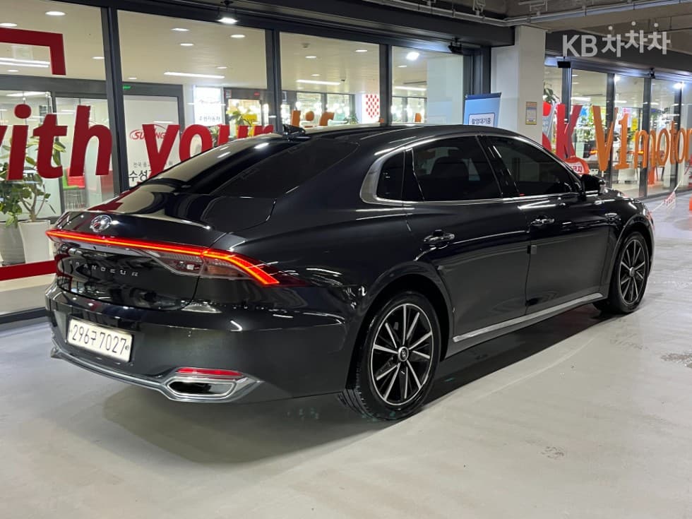 Хюндай The New (фейслифт) Grandeur (Azera)2.5 Le Blanc - 4