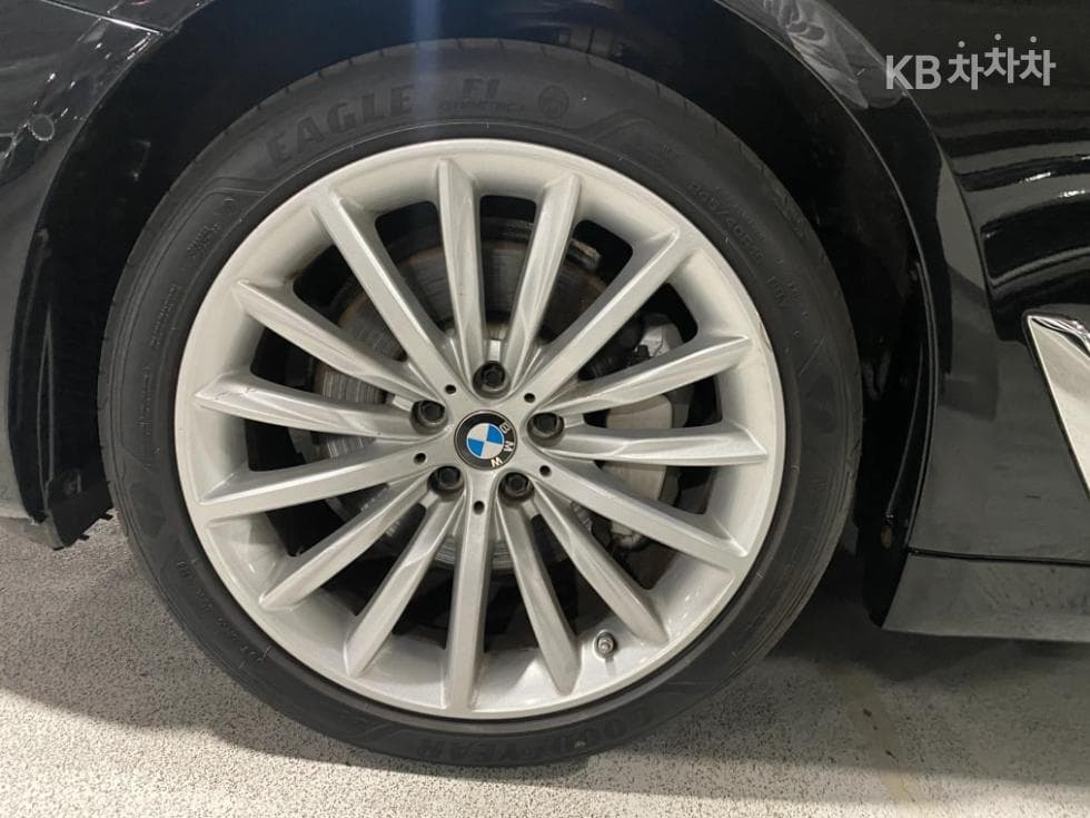 BMW 올New5 Series (G30)530i Luxury - 5