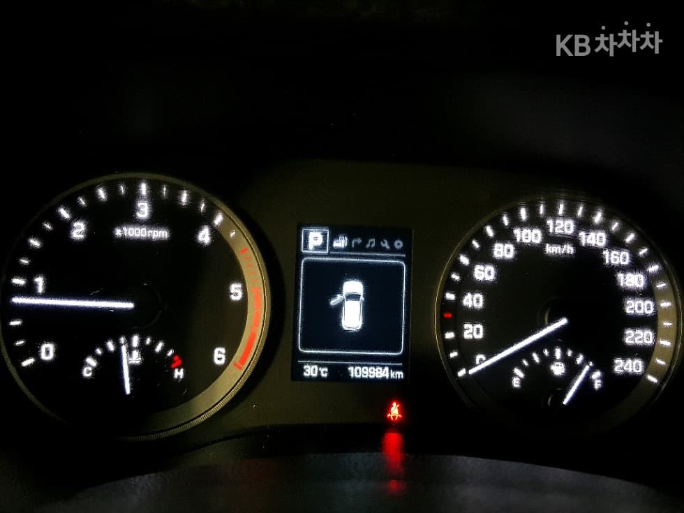 Hyundai All New TucsonDiesel(e-VGT R)2.0 2WD Smart - 7