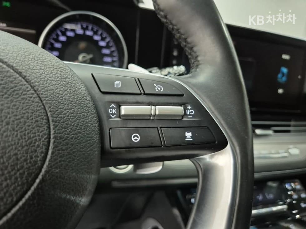 Hyundai The New (facelift) Grandeur (Azera)2.5 Premium 초이스 - 7