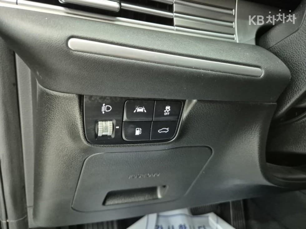 Hyundai The New (facelift) Grandeur (Azera)2.5 Premium 초이스 - 17
